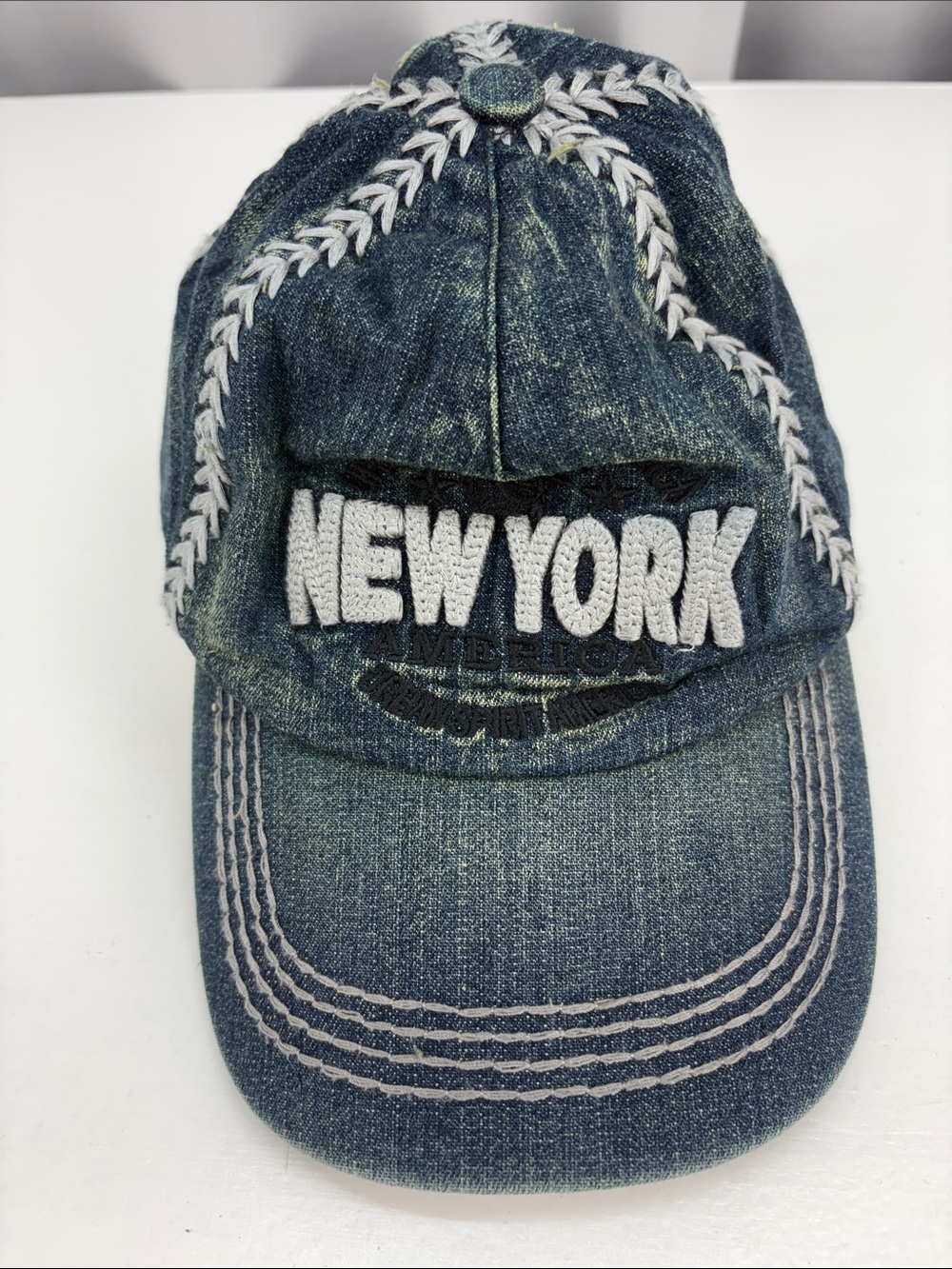 Robin Ruth Hat New York‎